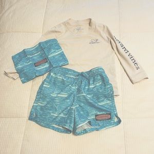 Boys 2-3t Vineyard Vines swim outfit with wet bag